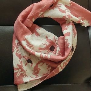 Vince Camuto Neckerchief